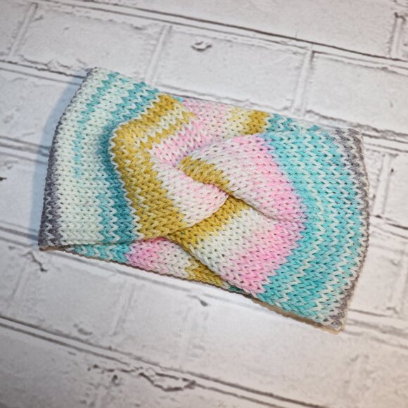 🌈 Colorful Stripes Twisted Knit Headband – Handmade · One Size - Picture 2 of 4